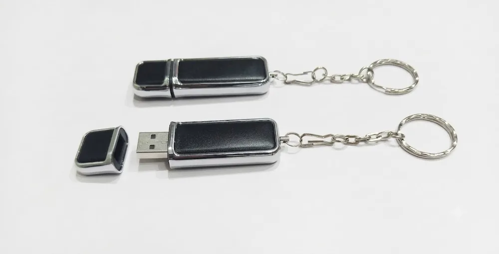 Keyring USB flash drive